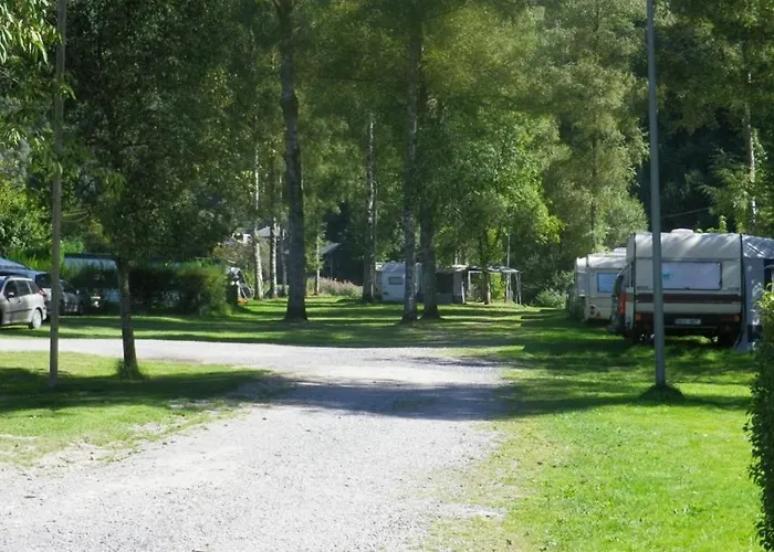 Safaritent Op Camping La Douane ヴレス・シュル・スモワ